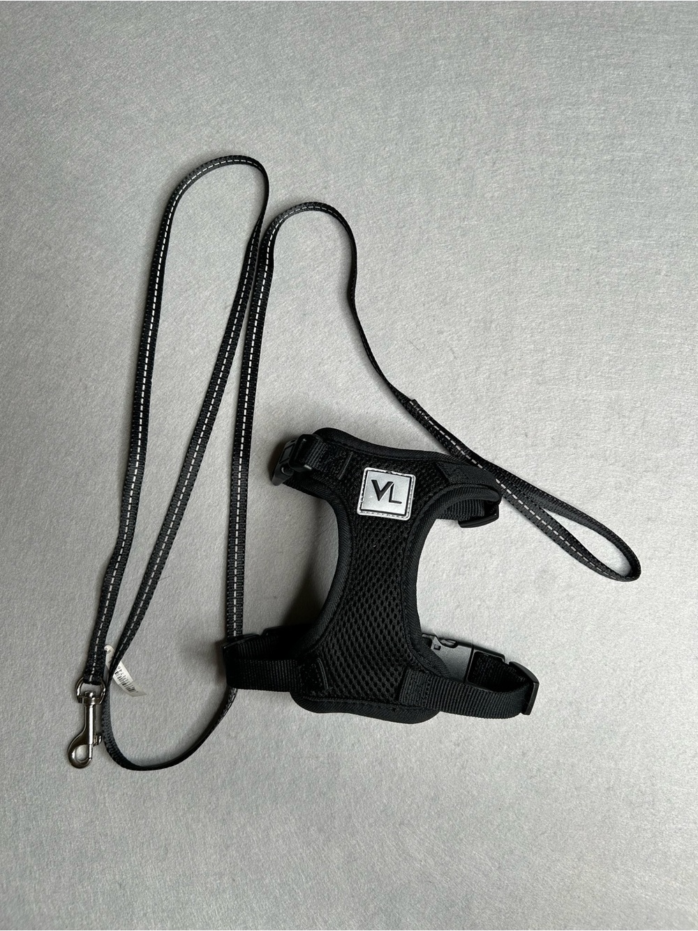 Vibrant Life VL Black Mesh Dog Harness Black Leash NWOT